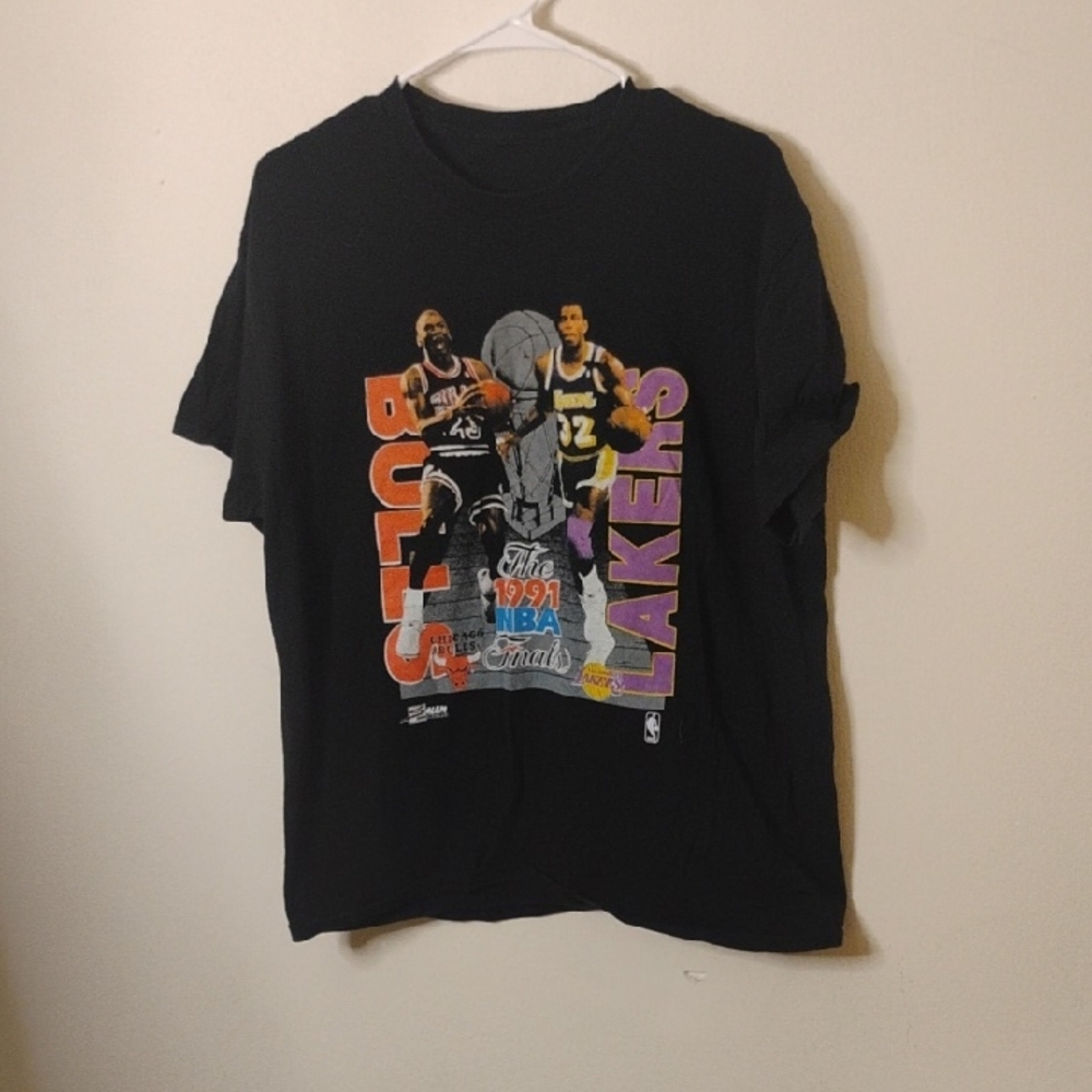 Vintage Bulls And Lakers NBA Finals Graphic Tee 1991 Mens